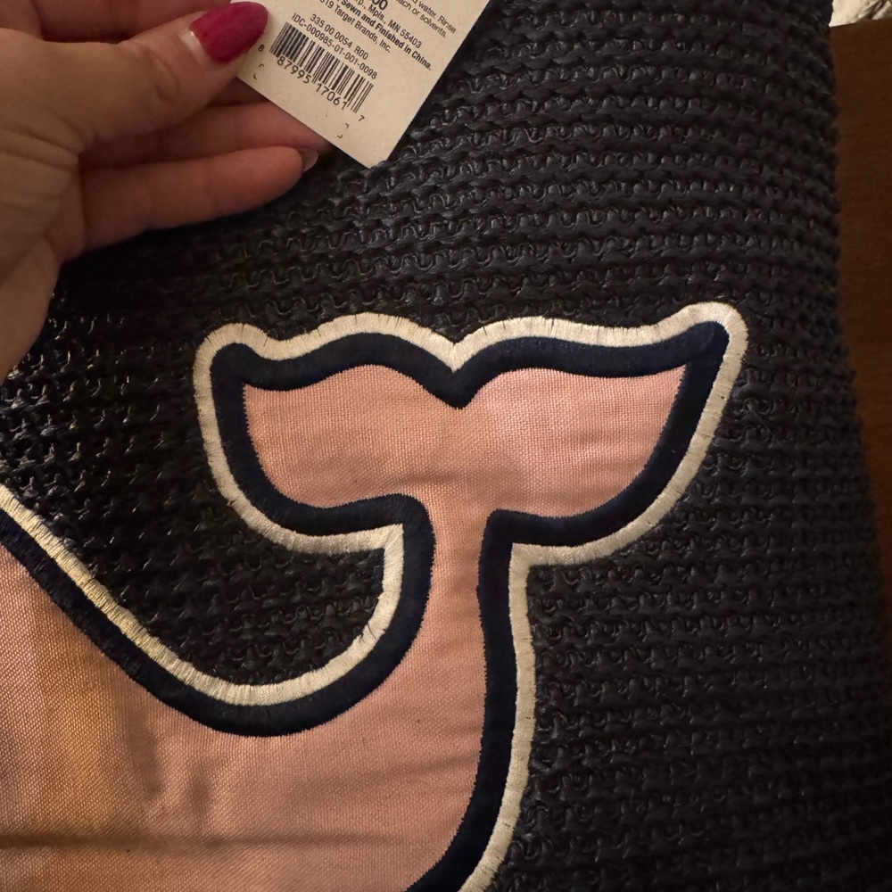 Vineyard Vines x Target whale pillow NWT - Picture 3 of 5